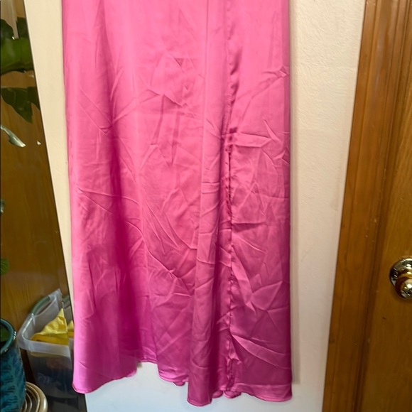Elegant Pink Spaghetti Strap Dress - Picture 5 of 7